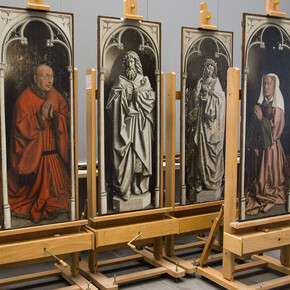 Restoration of the Ghent Altarpiece. Courtesy of Musée des Beaux-Arts de Gand
