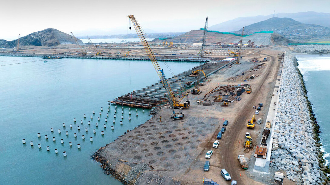 El mega puerto de Chancay, en Perú, conecta Asia y América Latina, transformando rutas comerciales y equilibrios de poder