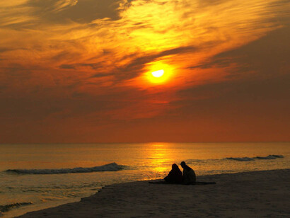 Pareja en una playa