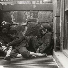 Street Arabs in sleeping quarters, 1888-© Jacob Riis / Museum of the City of New York