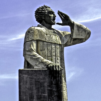 Estatua de Fray Antón de Montesinos en Santo Domingo