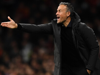 Luis Enrique Martínez García, conocido simplemente como Luis Enrique, es un exfutbolista español