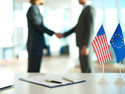 Diplomacia. Estas novas gerações vão alçando incautos aos postos de comando, para como eles, reaprenderem o que já se sabe e então, numa roda-viva sem fim, refazerem as corridas dos ratos