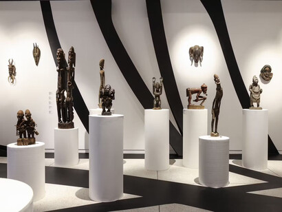 África, expressões artísticas de um continente, vista da exposição. Cortesia do Museu Oscar Niemeyer