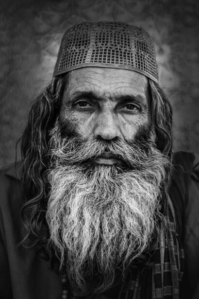 Il “suo” rickshaw non è e non sarà mai suo perché il suo padrone non glielo permetterebbe mai, altrimenti perderebbe una delle sue fonti di reddito