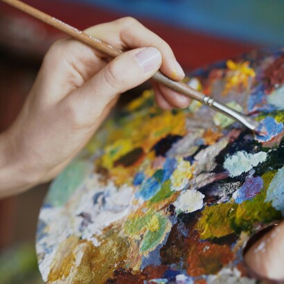 Creare opere artistiche può favorire la conoscenza di sé e la crescita personale