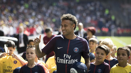 Neymar, el día de su presentación con el PSG