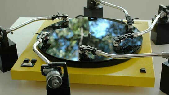 Yuri Suzuki, Prepared Turntable, 2008. Photo Mio Yamada