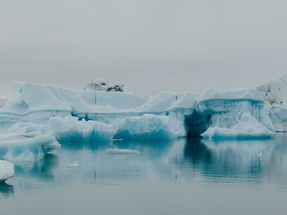 Icebergs derretendo