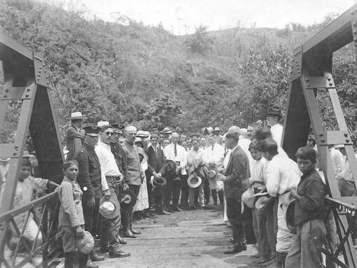 Un momento del acto de inauguración del puente. Foto: Manuel Gómez Miralles