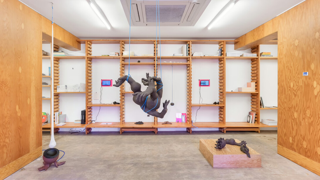 Constanza Alarcón Tennen, Tu, yo, y todo el viento entremedio, exhibition view. Courtesy of Nina Johnson 