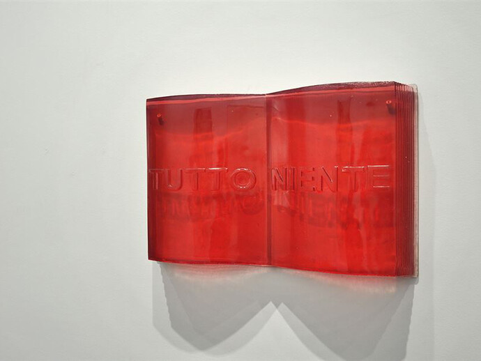 Chiara Dynys, Tutto Niente, 2015, metacrilato, 40 x 66 cm