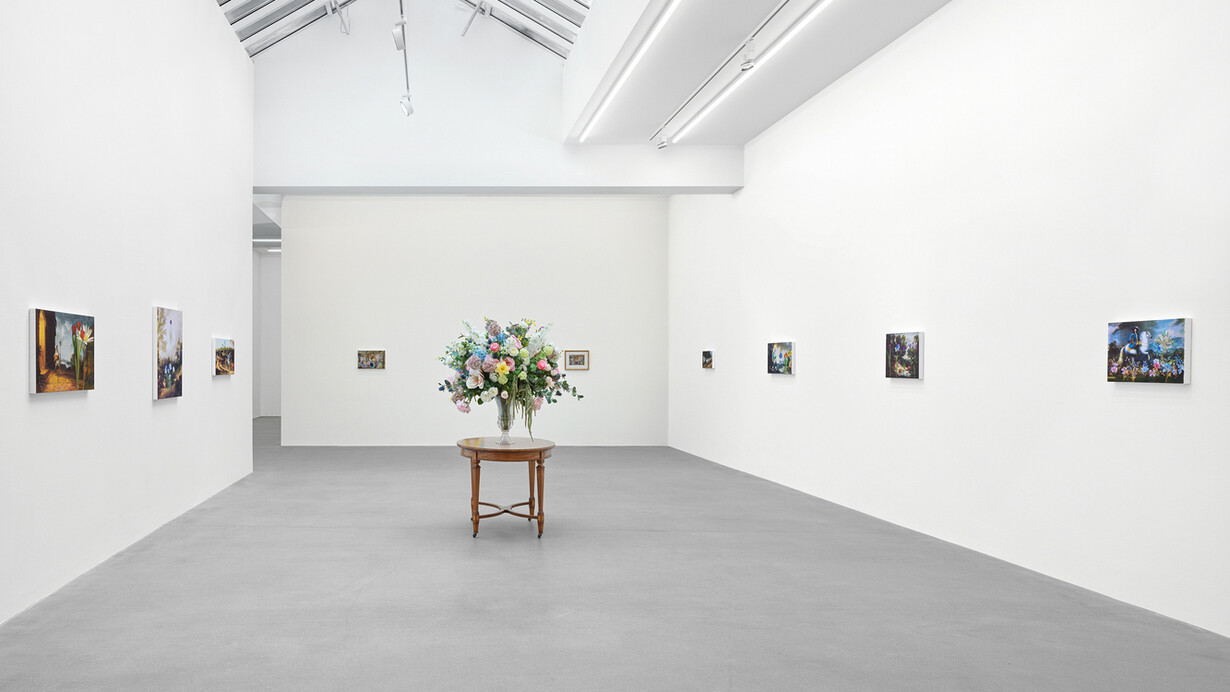 Karen Kilimnik, exhibition view. Courtesy of Galerie Eva Presenhuber