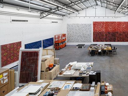 Ding Yi, Constellations, vue d'exposition. Avec l'aimable autorisation de la Galerie Karsten Greve