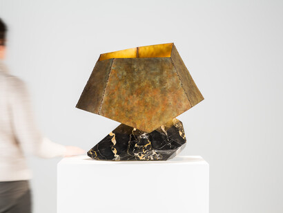 Giacomo Ravagli, Barometro
2015
Rosso Levanto Marble, Brass and Leds
H60 L70 W30 CM / H23.6 L27.2 W11.8 IN
Limited edition of 8 + 4 AP