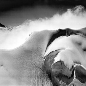 Bradford Washburn, After the storm, Climbers on Doldenhorn, Switzerland, 1960, © Bradford Washburn, courtesy Decaneas Archive and Michael Hoppen Gallery