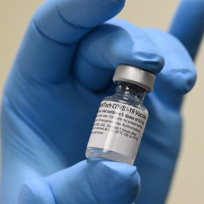 On sait que la course au vaccin ne sera jamais résolutive