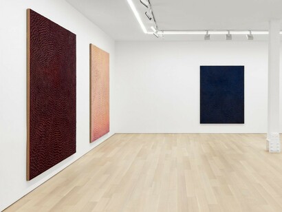 Jennifer Guidi, exhibition view. Courtesy of Almine Rech Gallery