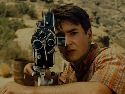 Os Fabelmans é um longa-metragram lançado em 2023 e conta a história de um jovem aspirante a cineasta que vive no Arizona, Estados Unidos