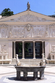 Cortile dell'Accademia delle Scienze, Città del Vaticano, Italia