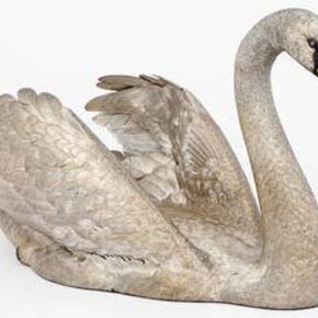 Centrepiece, Asprey & Co plc, 1985, England. Museum no. Loan:Gilbert.860-2008. © The Rosalinde and Arthur Gilbert Collection on loan to the Victoria and Albert Museum, London