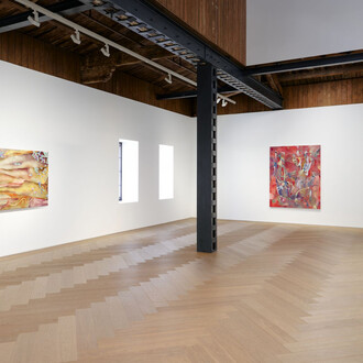 Evonne Jiawei Yuan, The cloud catcher, exhibition view. Courtesy of Galerie Perrotin