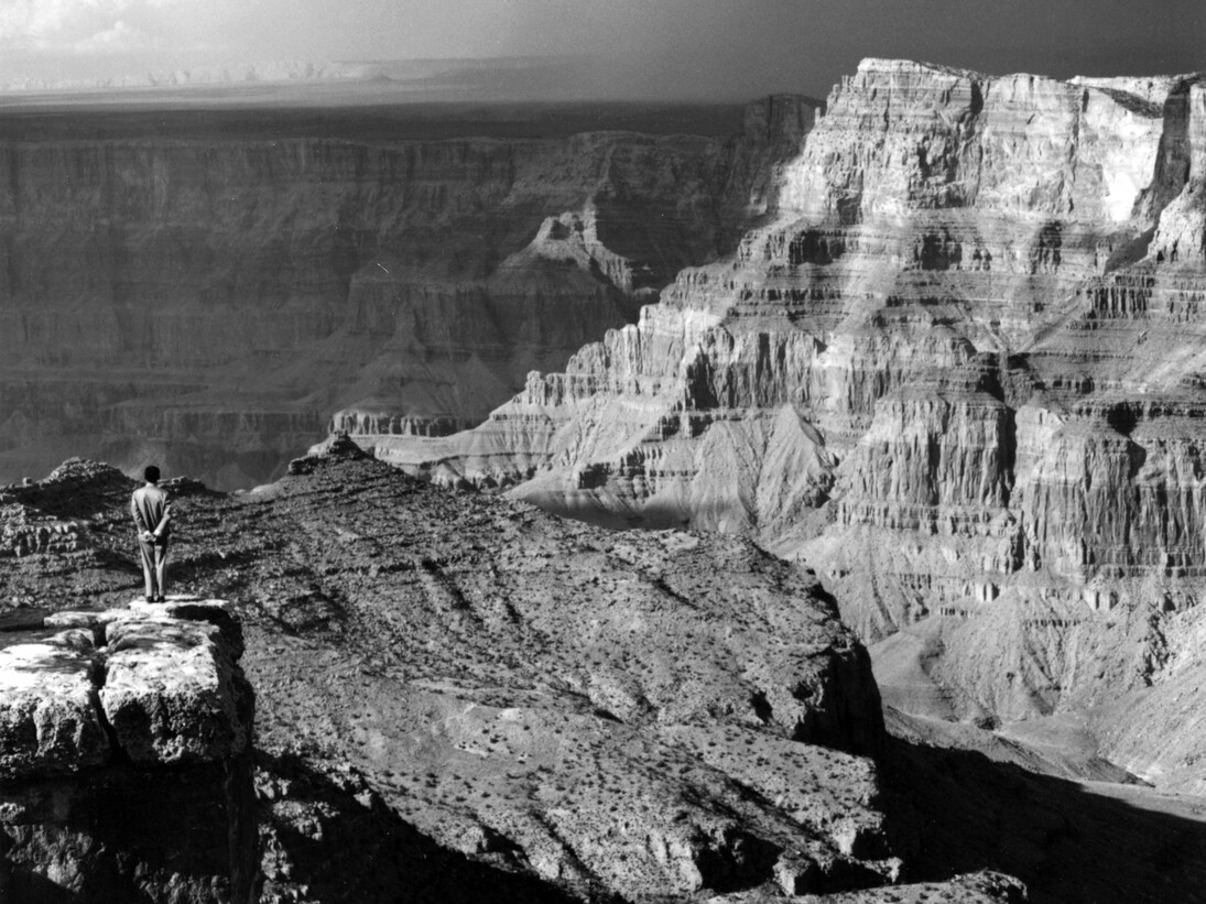 Tseng Kwong Chi, Grand Canyon, Arizona (Vista with Shadow), 1987, Silver gelatin print, 91.44 x 91.44 cm; (36 x 36 in.)
Edition of 9