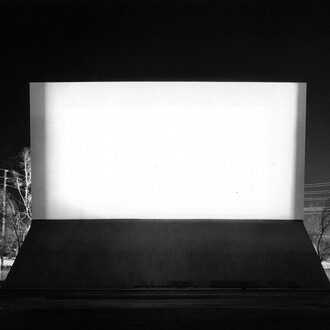 Hiroshi Sugimoto, “Winnetika Drive In, Paramount”, 1993, b/w photograph, cm 50,8 x 61. Courtesy the artist and Studio Guenzani Milano