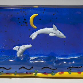 Designed by Lilou Duranton (age 10 ½), made by Museum of Glass Hot Shop Team, La nuit des douphins, 2014. Courtesy of the Museum of Glass 