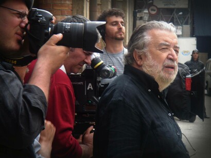 Pupi Avati durante le riprese di un film