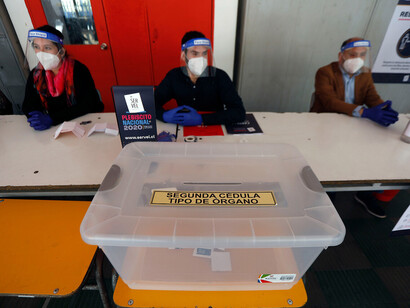 Urnas instaladas para el plebiscito en Chile, octubre de 2020
