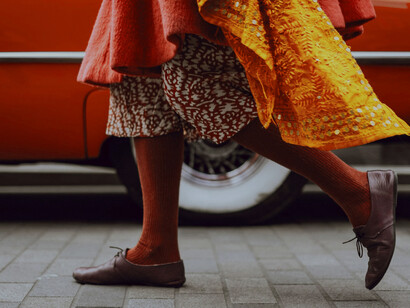 Me ilusiono cada vez que reconozco la sosegada pisada de quien se encuentra en paz consigo mismo