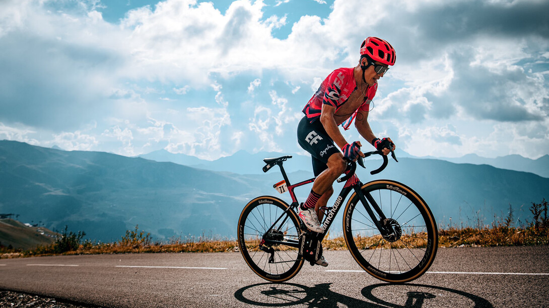 Rigoberto Urán es un ciclista profesional colombiano, miembro del equipo estadounidense EF Education-EasyPost