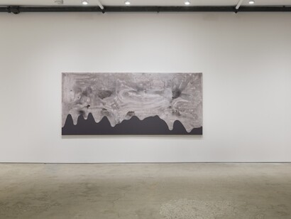 Carl Ostendarp, Exhibition view. Courtesy of Elizabeth Dee