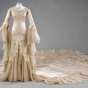 Wedding dress, Norman Hartnell, 1933, London, UK. Museum no. T.836-1974. © Victoria and Albert Museum, London