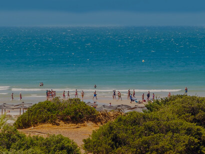 Destino da viagem: Praia de Chinclana, Espanha