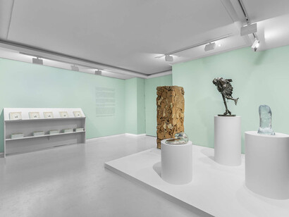 César, César, at first glance, vue de l'exposition. Avec l'aimable autorisation d'Almine Rech