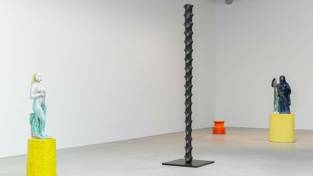 Johan Creten, Exhibition view. Courtesy of Almine Rech Gallery