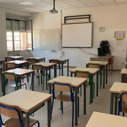 L’Italia sembra incapace di crescere perché continua a cercare nel passato una rassicurazione che le eviti di confrontarsi con le responsabilità del presente e con l’incertezza del futuro
