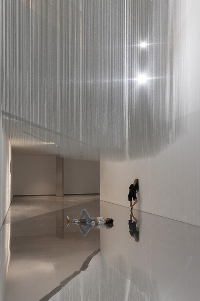 Muhammad Abo Salme, Cascade, exhibition view. Courtesy of Tel Aviv Museum of Art