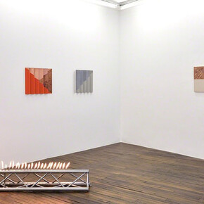 Monuments Offerts. Courtesy of Galerie Thomas Bernard