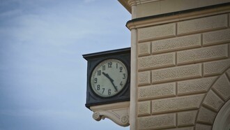 L'orologio della Stazione Centrale di Bologna tristemente fermo alle 10.25, ora della strage del 1980