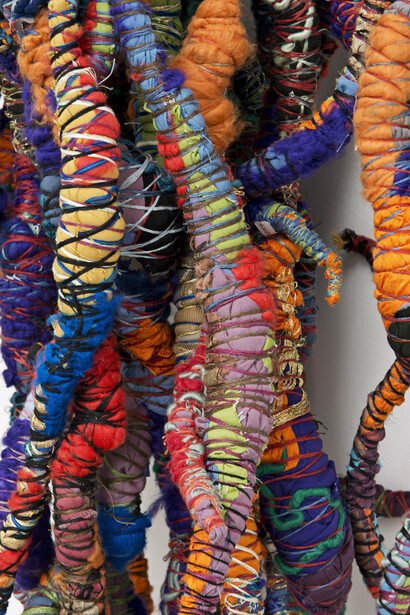 Sheila Hicks, Cordes Sauvages / Hidden Blue, 2014 (Detail), Cotton, wool, linen, silk, bamboo, synthetic, 250 x 70 x 70 cm, Courtesy Alison Jacques Gallery, London and Galerie Frank Elbaz, Paris, Copyright the artist. Photo: Michael Brzezinski