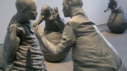 Juan Muñoz, “Many Times”, 1999