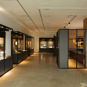 The treasury of the Silla millennium, exhibition view. Courtesy of Gyeongju National Museum