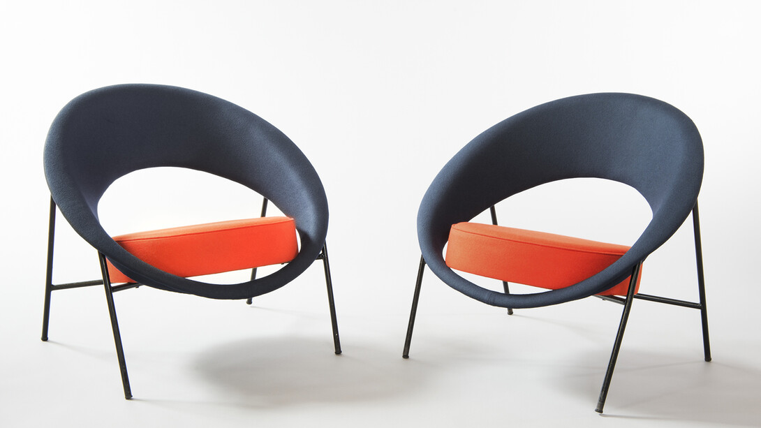 Dangles & Defrance, paire de fauteuils 44, Courtesy Galerie Pascal Cuisinier 