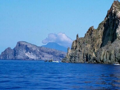 Acantilados rocosos en las Islas Eolias