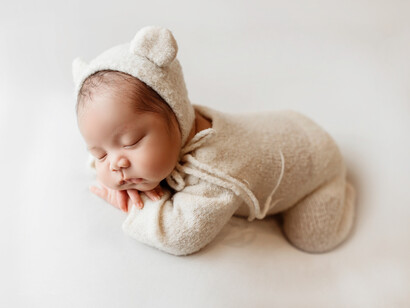 A baby sleeping; parents and caretakers can grasp these habits and train them in their children, thus providing them with a finer shot at a longer life