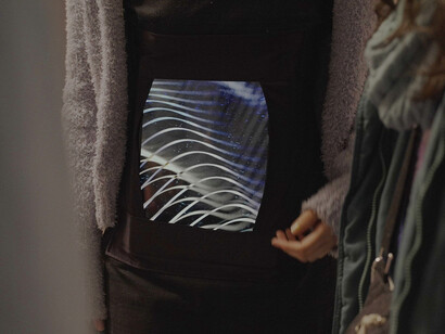 Teletummie. Em torno dos populares jogos de computador, verifica-se o lado sagaz da iconografia digital