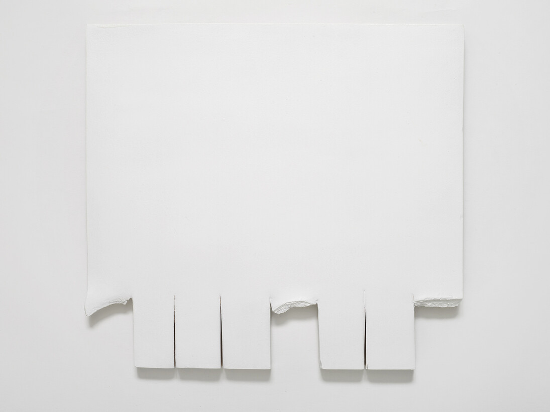 Nicole Wermers, Sequence 1, 2015, Painted ceramics, 28.9 x 31.6 x 1.5 cm / 11.3 x 12.4 x 0.5 in